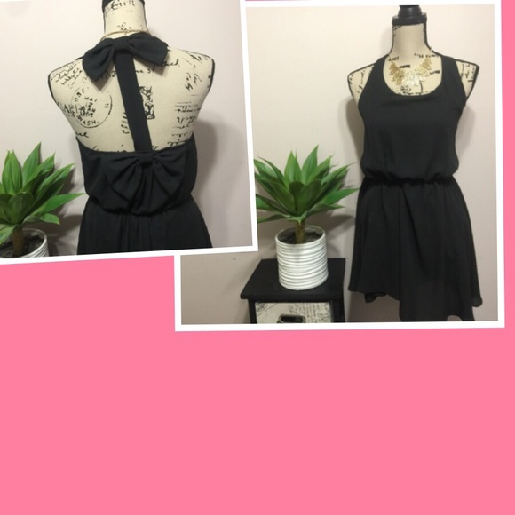 Sage Dresses & Skirts - Sexy little  black dress